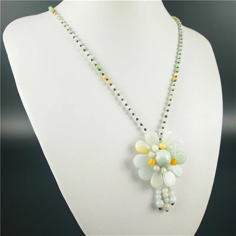 Certified Burmese Jade Sunflow - Necklaces ulasan dan harga